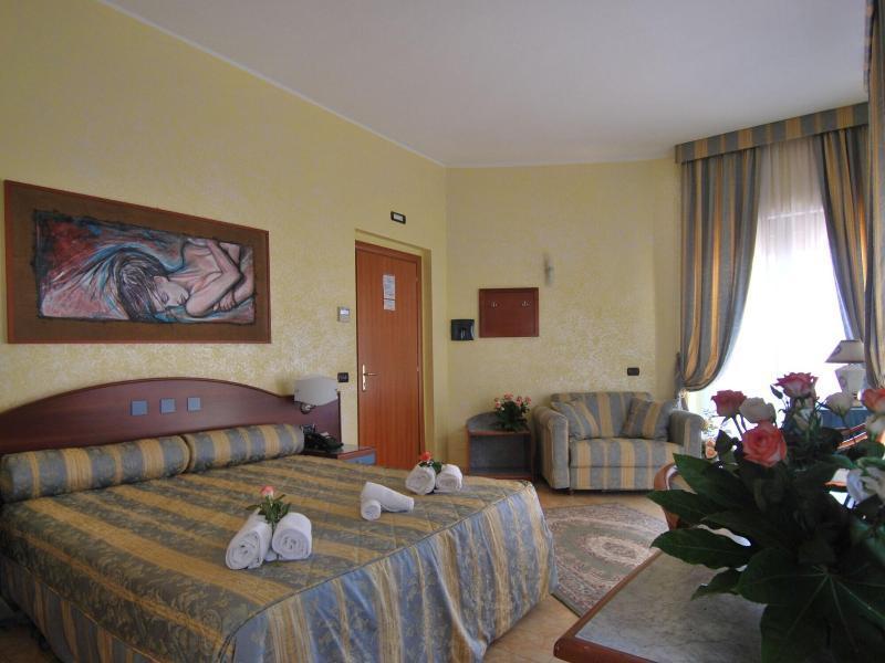 Hotel San Giuseppe - Cityhotel Catanzaro Exteriör bild