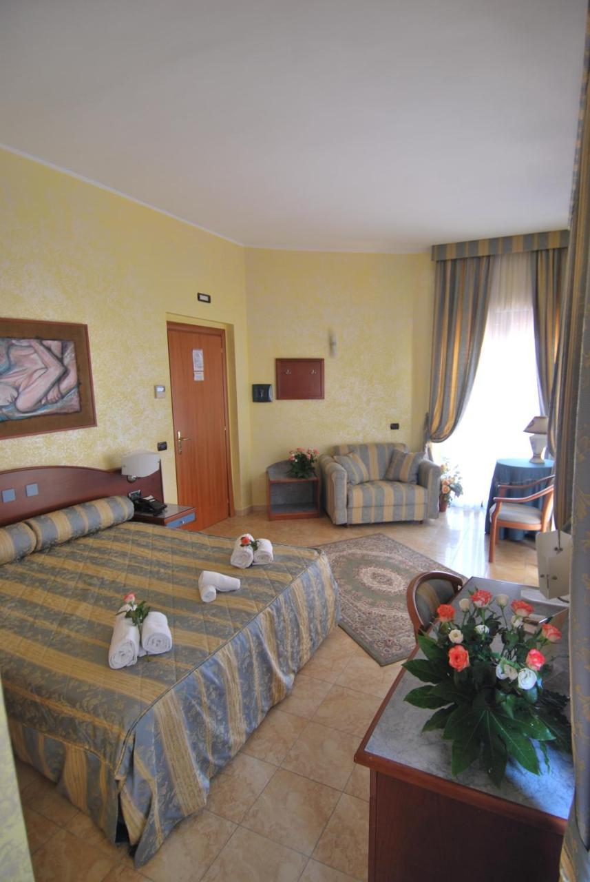 Hotel San Giuseppe - Cityhotel Catanzaro Exteriör bild
